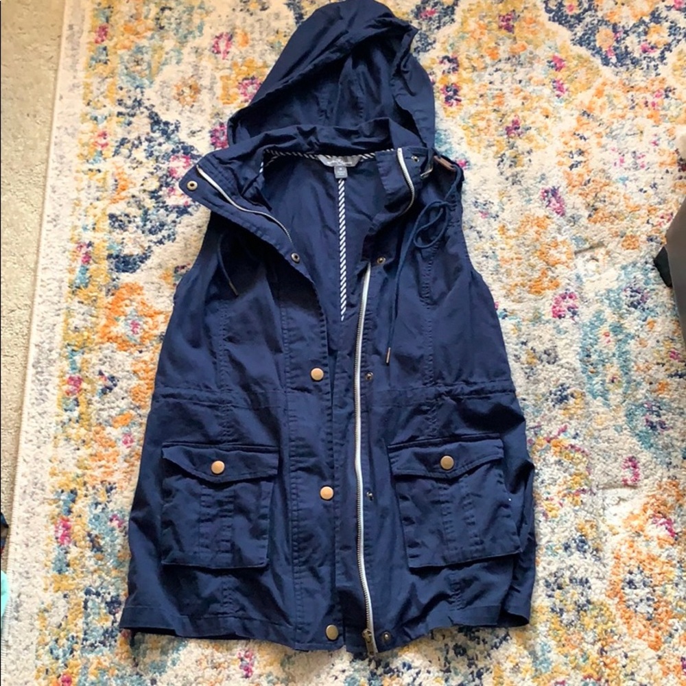 Navy vest